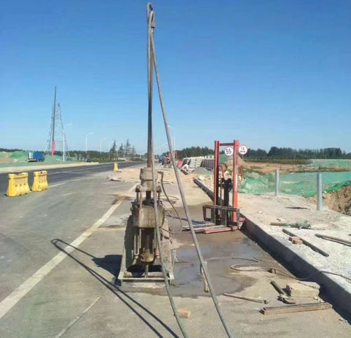 鄯善公路高聚物注浆加固